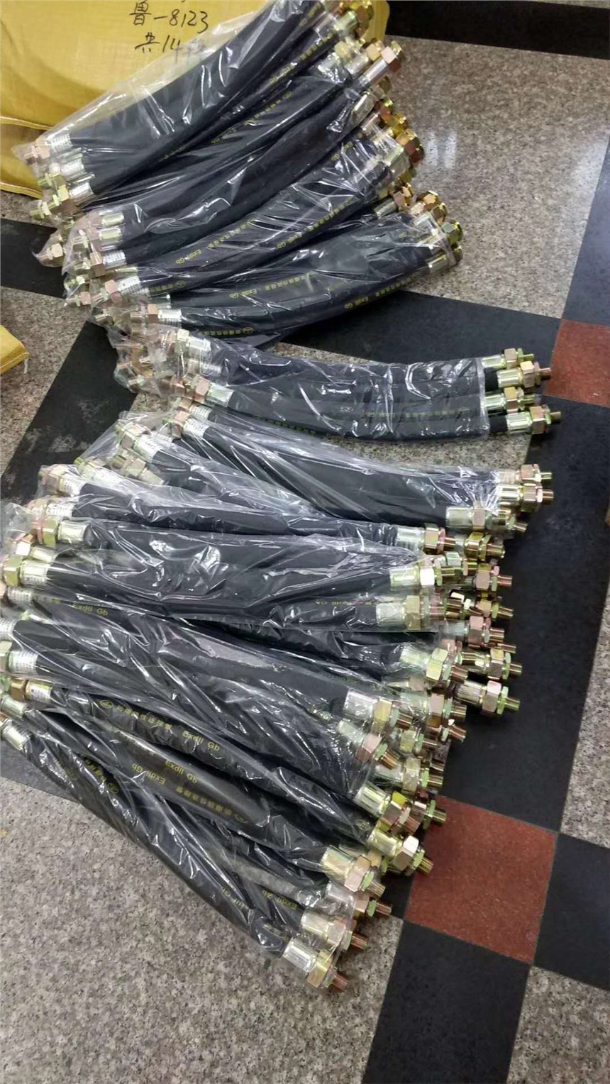 防爆防腐連接管M20*1.5*1200一內(nèi)一外