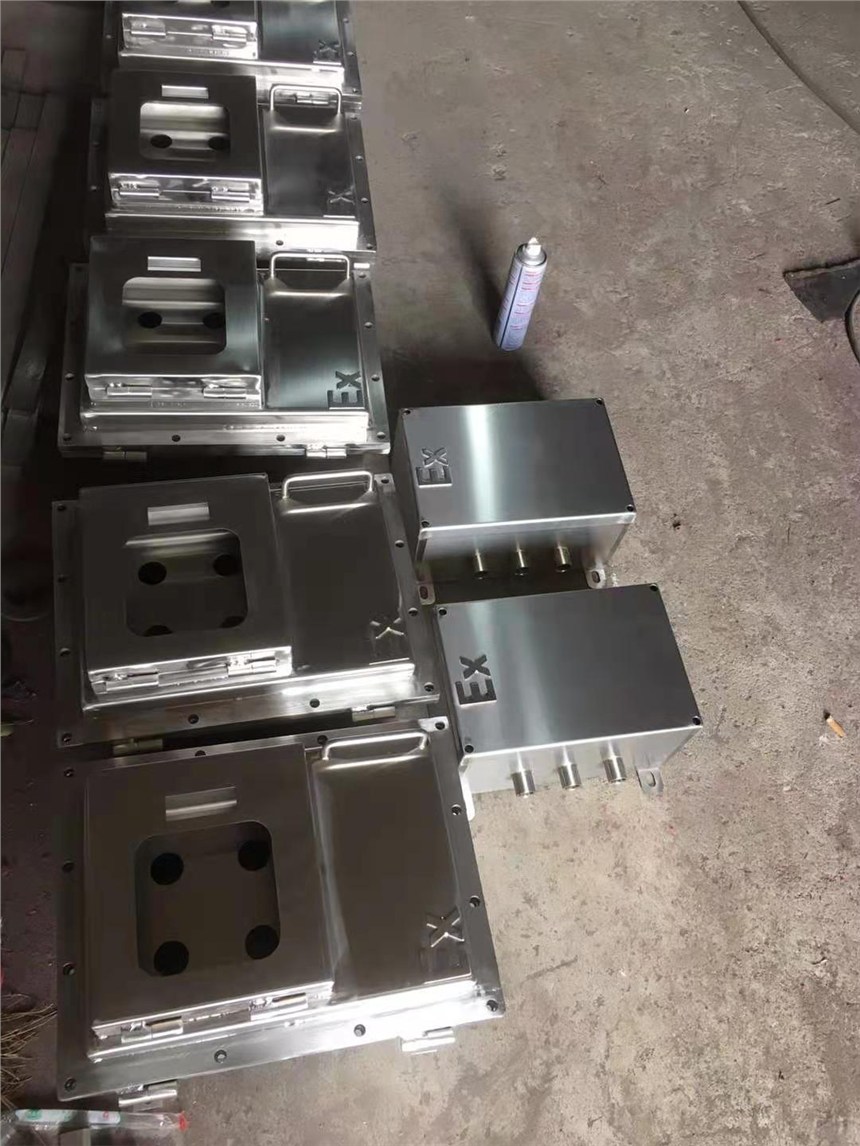 304/316L不銹鋼防爆PLC觸摸屏配電箱