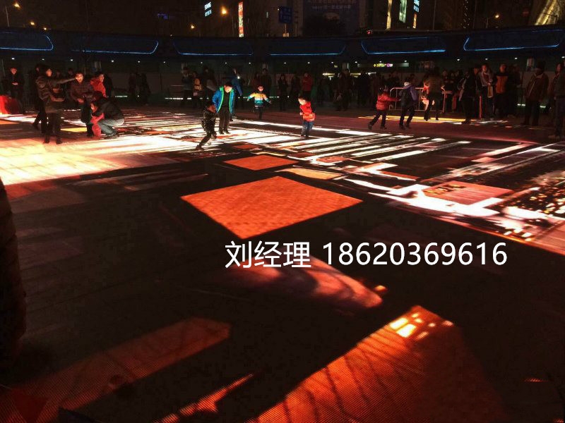 六安壽縣P5.95小間距LED互動(dòng)地磚屏圖片|報(bào)價(jià)|品牌|價(jià)格