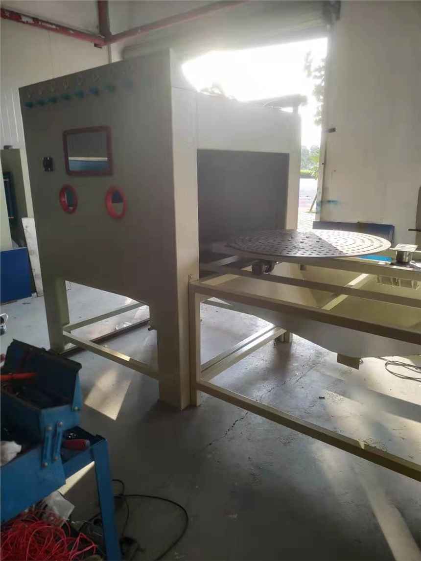 艾航重型模具自動噴砂機 手自一體自動送出料 汽車模具噴砂設(shè)備