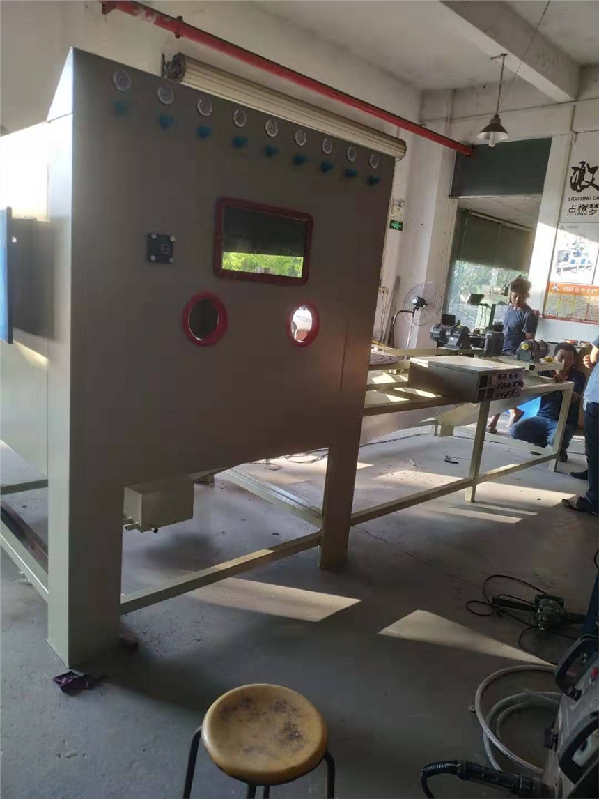 衢州大型噴砂設(shè)備 單轉(zhuǎn)盤手自一體化噴砂機 模具噴砂機