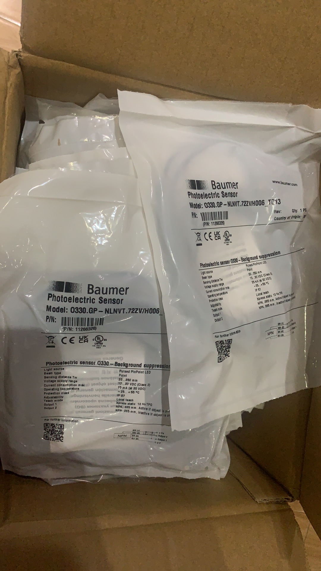 BAUMER堡盟瑞士10238800	MYCOMM75/S35傳感器全新