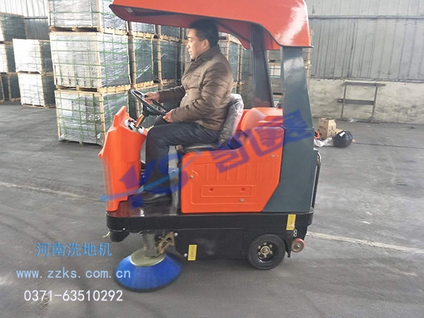 駐馬店市健身館洗地機(jī)公司凱賽清潔KS-W