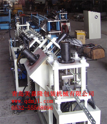 包邊鋼帶數(shù)控加工設備,全自動打扣機,全自動包裝箱鋼帶機