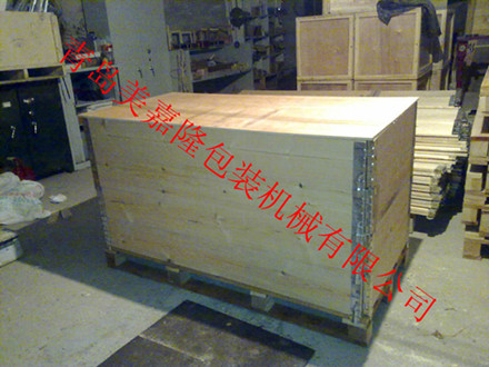 全自動(dòng)包裝箱鋼帶生產(chǎn)設(shè)備，鋼帶包邊木箱設(shè)備