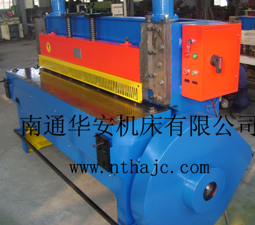 Q11-6X1500南通剪板機(jī)/海安剪板機(jī)/江蘇南通海安剪板機(jī)廠家
