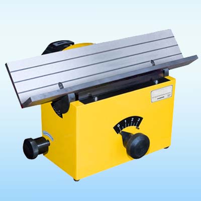 小型專用刀具磨床,小型精密機(jī)床和精密機(jī)械工具等專業(yè)制造商03