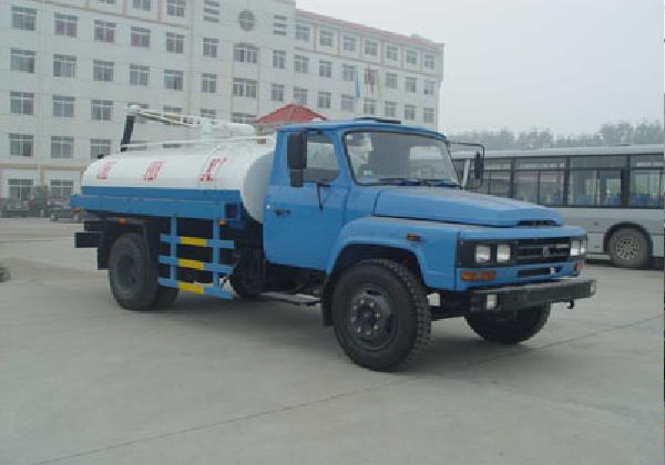 東風140吸糞車