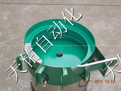 寧波螺絲振動(dòng)盤送料器，專業(yè)震動(dòng)盤工廠，從業(yè) 11 年，經(jīng)驗(yàn)豐富