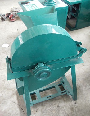 360型多功能鍘草粉碎揉搓機(jī)，養(yǎng)牛、羊粉碎機(jī)，鍘草機(jī)，粉碎機(jī)，揉搓機(jī)