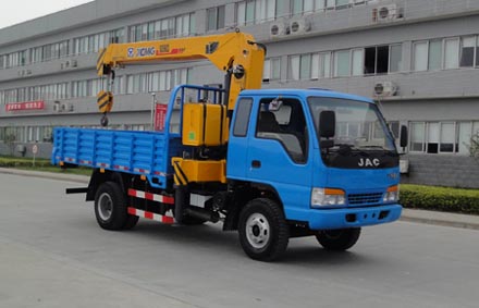 起重車(chē) 隨車(chē)起重車(chē) 隨車(chē)吊 吊車(chē) 帶吊車(chē) 新中昌廠(chǎng)家直銷(xiāo) 報(bào)價(jià) 圖