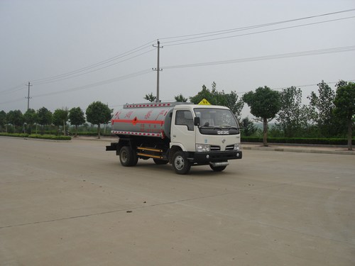 4.4立方米油罐車 民用小型運油車圖片 新中昌運油車廠家直銷