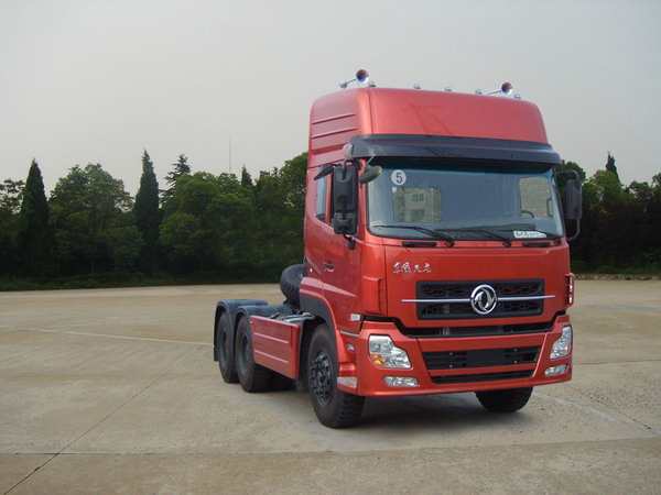 450馬力半掛牽引 東風(fēng)天龍牽引車(chē) 廠(chǎng)家直銷(xiāo)半掛倉(cāng)欄運(yùn)輸車(chē)