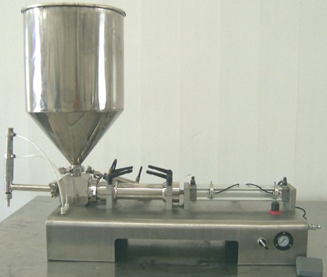 灌裝機(jī)，液體灌裝機(jī)，灌裝機(jī)械
