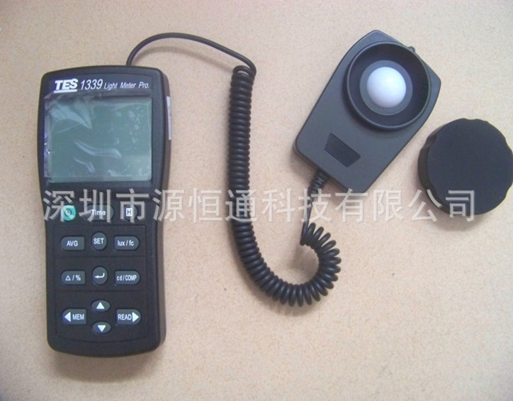 TES1339臺(tái)灣泰仕數(shù)字照度計(jì)TES-1339專業(yè)級(jí)照度計(jì)