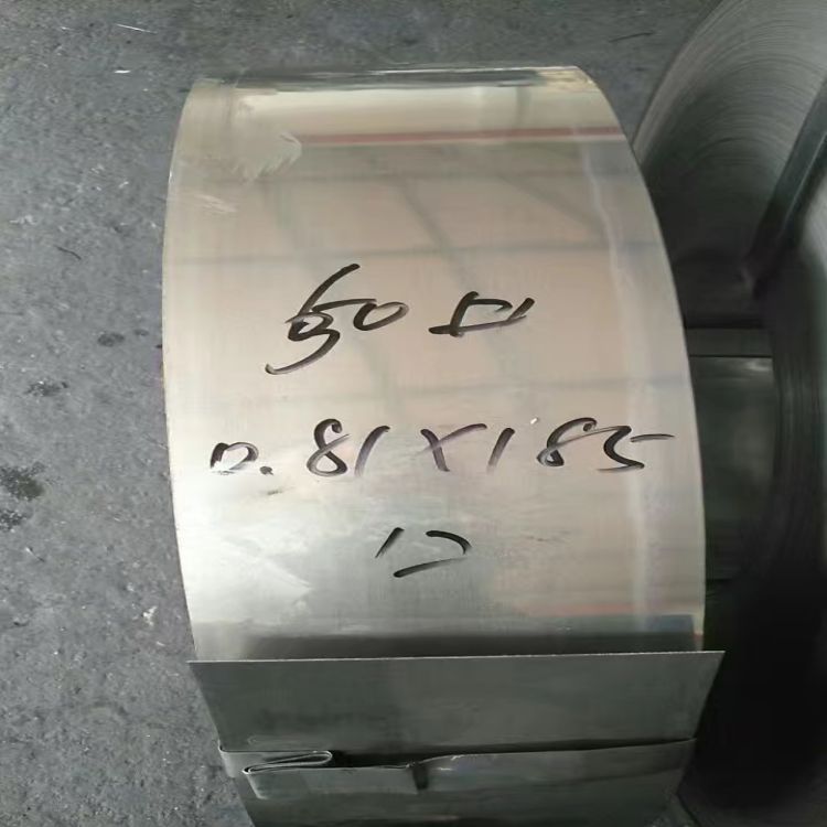 65Mn工具帶鋼高硬度廠家現(xiàn)貨縱剪分條加工剪刀、犁刀、鋤鏟等