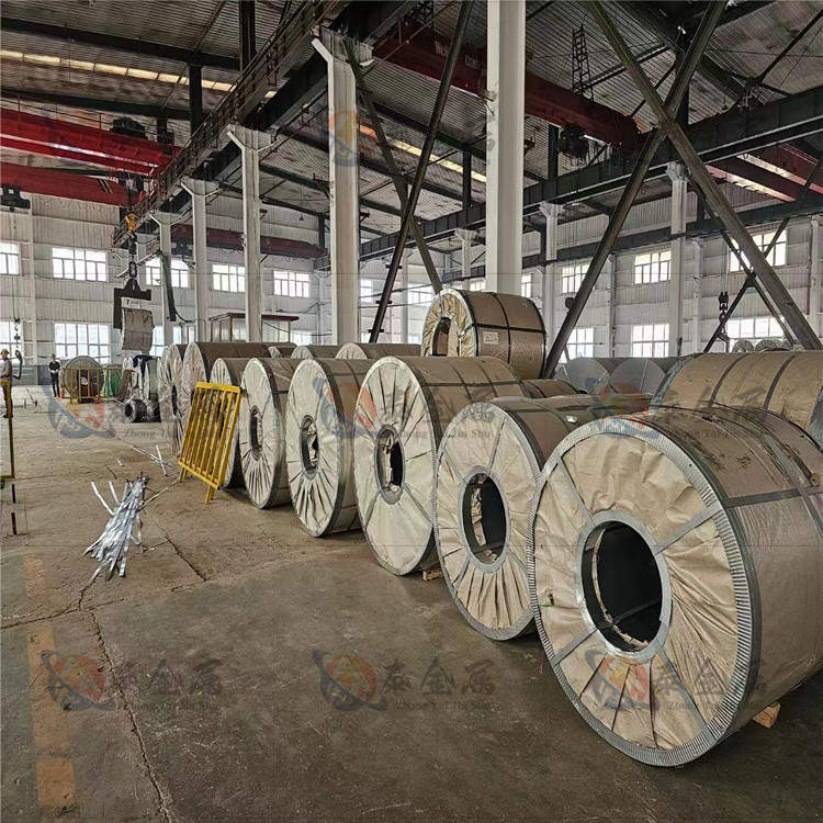 C型鋼用熱鍍鋅鋼帶1.75*374mmQ235材質(zhì)上鋅量≥275g廠家現(xiàn)貨