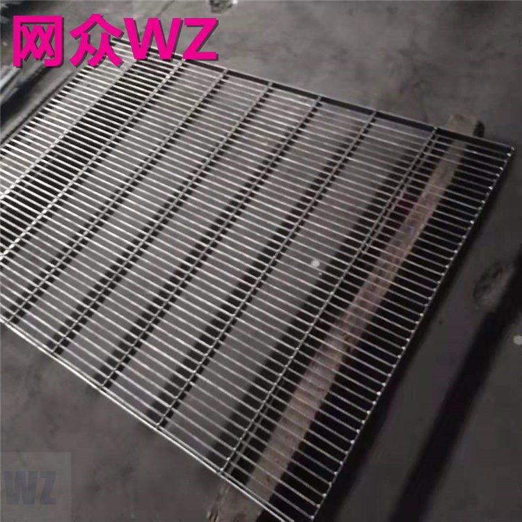 熱鍍鋅防生銹鴿舍地網(wǎng)信鴿公棚鋼格板底網(wǎng)曬圍網(wǎng)網(wǎng)片網(wǎng)眾定制批發(fā)