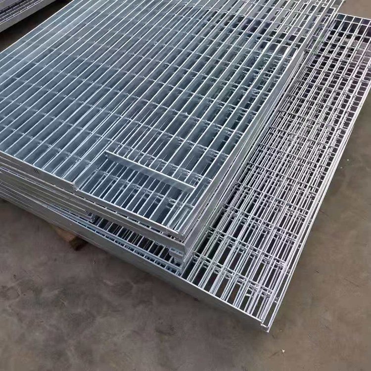 熱浸鍍鋅鋼隔柵板鋼格板1200×900塑料五金制造商網(wǎng)眾鋼格柵定制廠