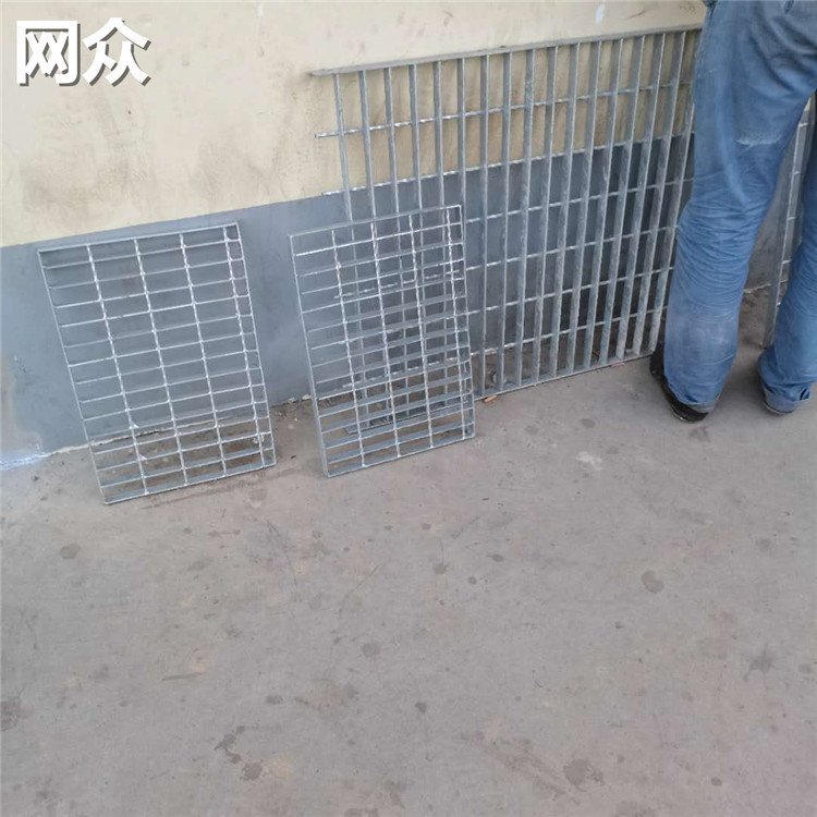 污水廠管道用鋼格柵板煙臺(tái)鋼格板定制網(wǎng)眾溝蓋板廠家