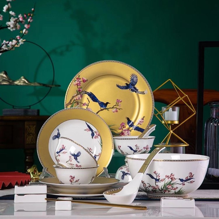 22頭四人用骨瓷餐具套裝皮盒釉上琺瑯彩喜上眉梢陶瓷餐具禮品