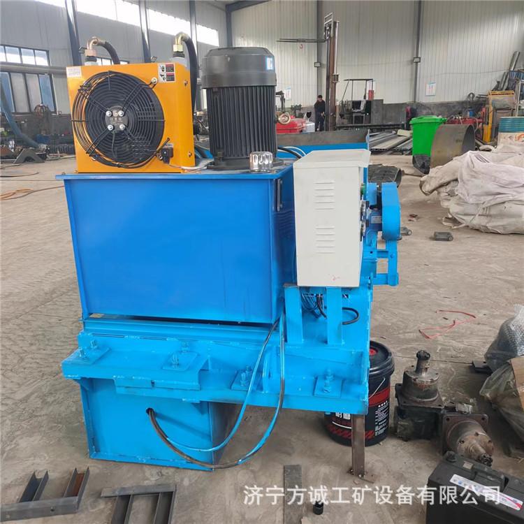 路沿石水渠滑膜一體成型機液壓自走邊溝渠道襯砌滑膜機渠道成型機