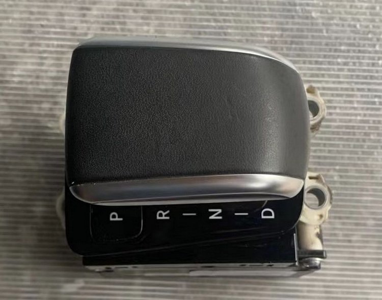 奔馳190GT掛檔機構(gòu)減震器氧傳感器