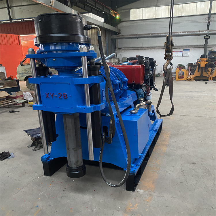 重探300米車(chē)載地質(zhì)勘查取芯鉆機(jī)牽引式建筑勘探工程機(jī)械