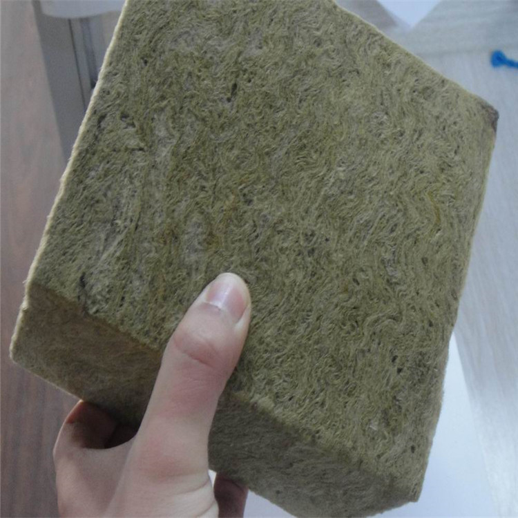 冠華森防火黑棉屋面外墻巖棉板幕墻保溫板品類齊全發(fā)貨快