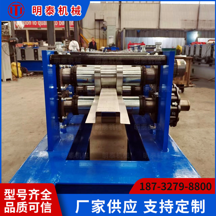 明泰彩鋼幾字型鋼檁條成型機30*60外翻邊幾字壓型機