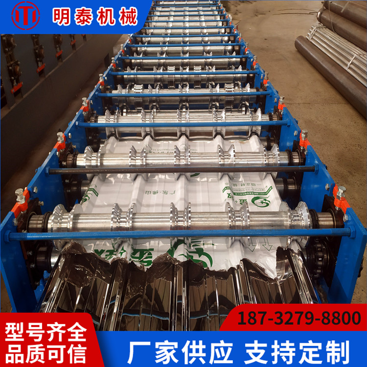 明泰全自動彩鋼壓瓦機840型快速液壓馬達羅拉機供應
