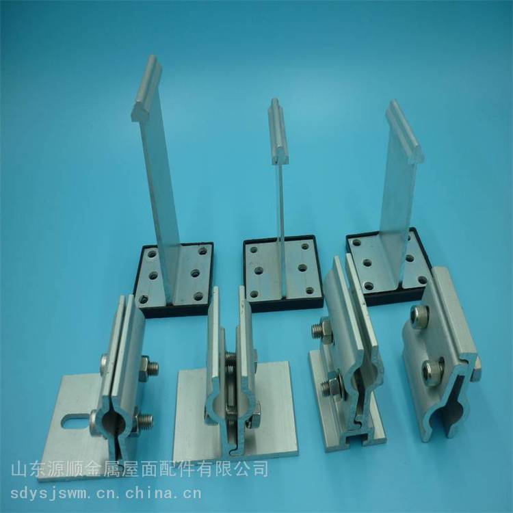 430鋁鎂錳屋面板抗風夾鋁合金防風夾具金屬屋面維護系統(tǒng)材料廠家