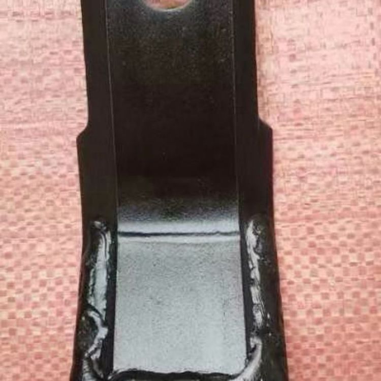 豪豐\/勇猛135型150型耐磨電焊兩彎大刀片玉米秸稈還田機(jī)刀片