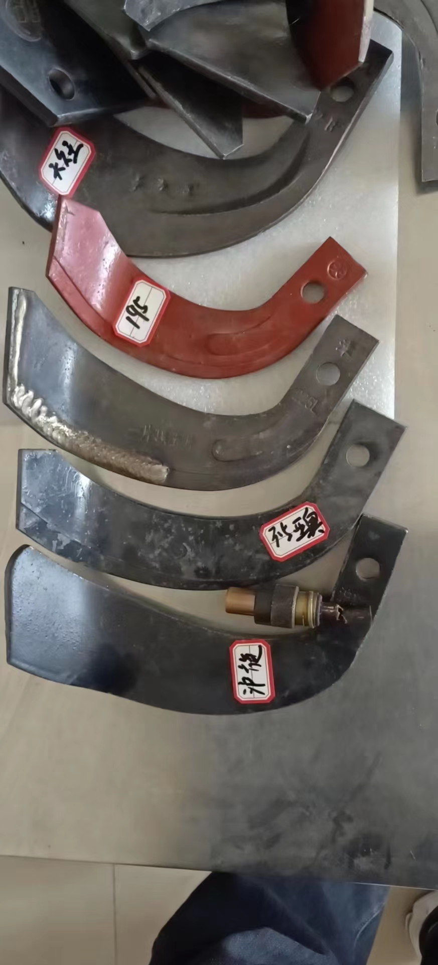 廠家旋耕機小刀片175195微耕機刀耐磨千畝王還田刀
