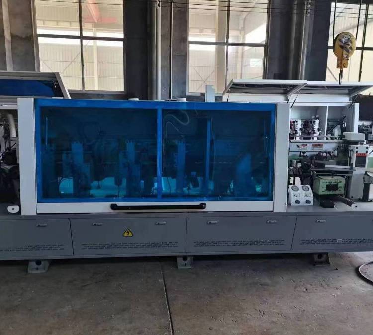 永亮機(jī)械二手晟琦木工設(shè)備封邊機(jī)數(shù)控封邊板材衣柜櫥柜加工機(jī)器