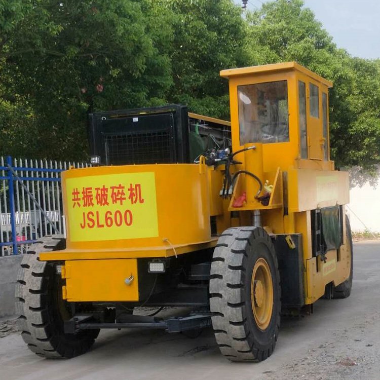巨盛路面共振破碎機品質(zhì)較好性能穩(wěn)定口碑好