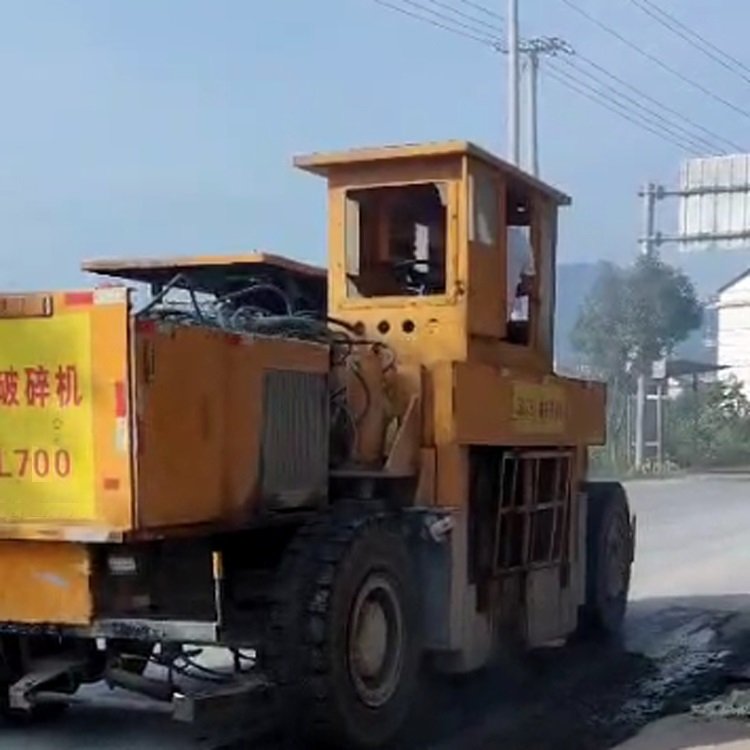 水泥路面共振破碎技術(shù)共振破碎機巨盛機械廠家