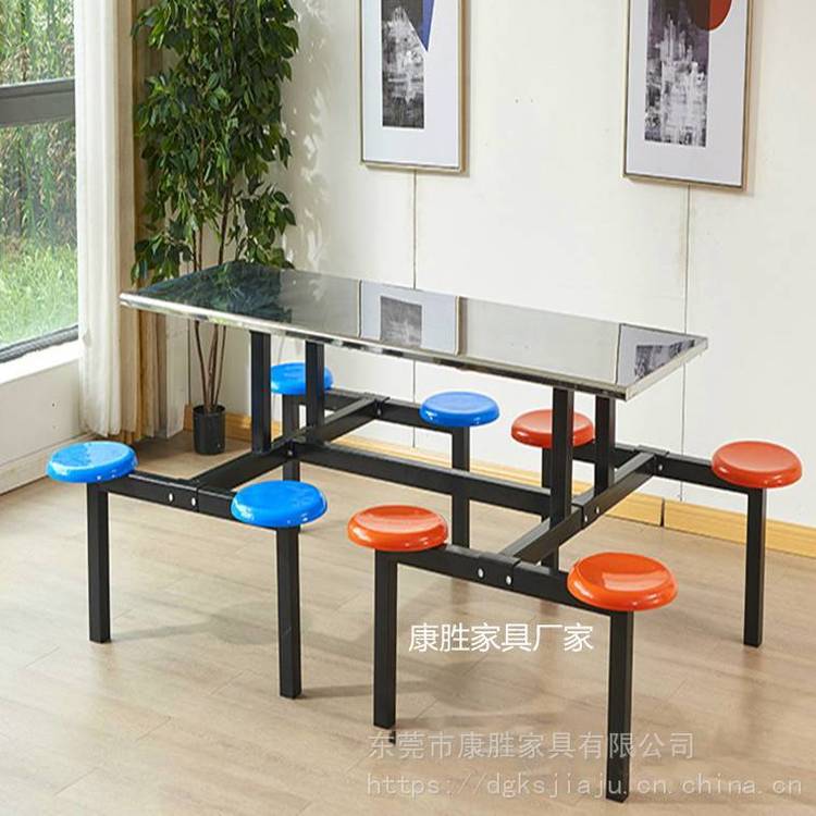餐廳餐桌椅康勝***工廠飯?zhí)貌妥酪螝g迎到廠參觀