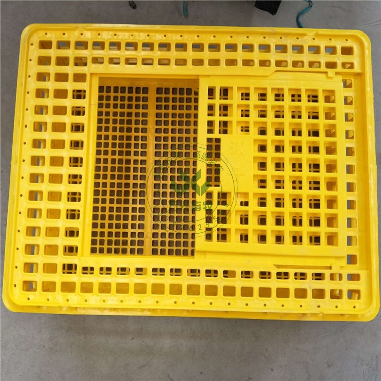 萬興畜牧運(yùn)輸用塑料成雞筐規(guī)格74×55.5×23cm