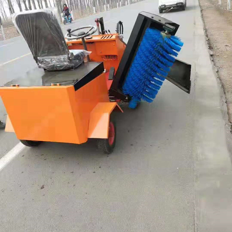昊牧牛羊場多功能飼喂通道用電動掃地推料清掃推草車