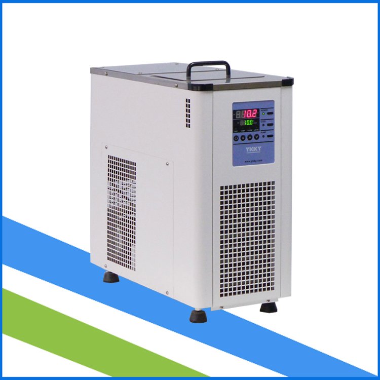 小型低溫浴槽控溫精準(zhǔn)±0.1℃低溫循環(huán)機(jī)冷卻恒溫水浴