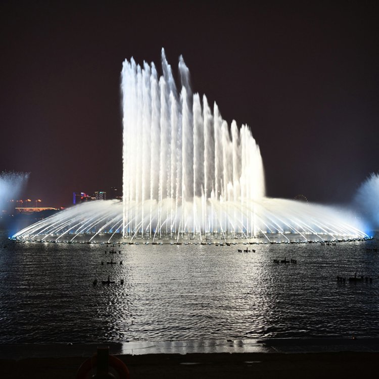 流水?dāng)?shù)控水簾水幕動(dòng)感音樂(lè)噴泉吶喊泉森鑫源跑泉設(shè)備