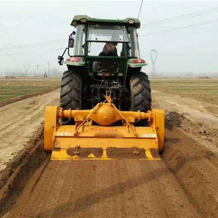 華源灰土拌和機(jī)強(qiáng)勁動力路面破碎路拌機(jī)拌和均勻加密合金刀頭