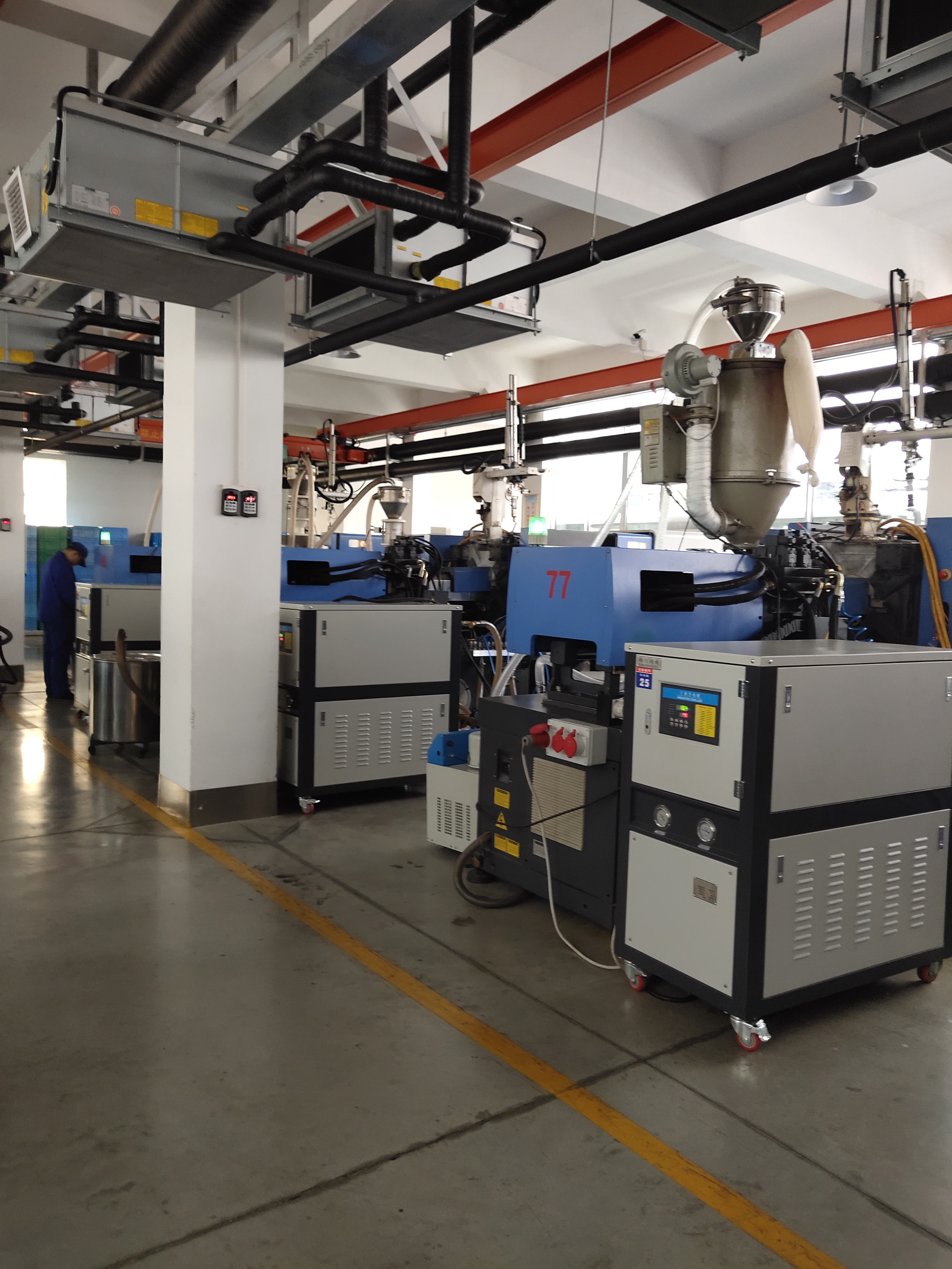 注塑機配套冷水機廠家高效-節(jié)能塑膠模具冷卻用工業(yè)制冷機
