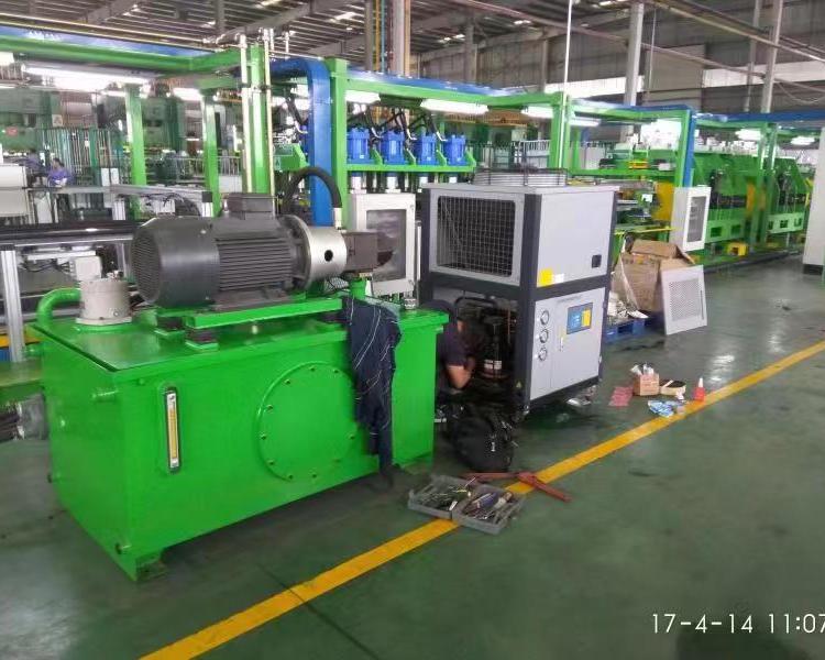 液壓缸冷卻設(shè)備廠家鈺明機(jī)要液壓油冷卻用工業(yè)循環(huán)制冷機(jī)組冷油機(jī)