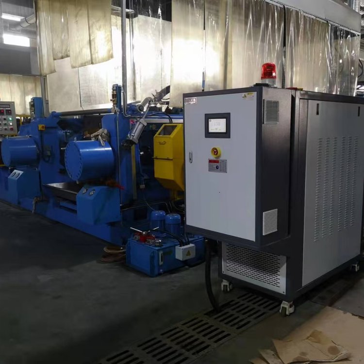 橡膠捏合機配套運油式模溫機廠家鈺明機械300度24KW電導熱油爐