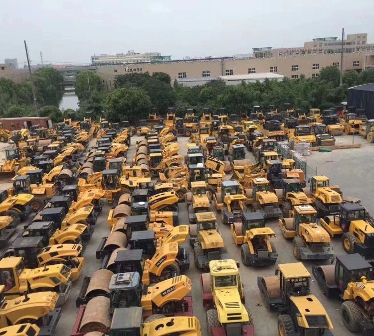 壓路機路辦提供專業(yè)放心的工程機械設備預約現(xiàn)場看貨