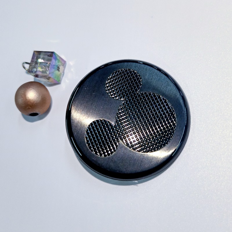 青島電鑄標(biāo)牌廠家制作家電標(biāo)簽金屬分體字母貼數(shù)碼產(chǎn)品商標(biāo)logo