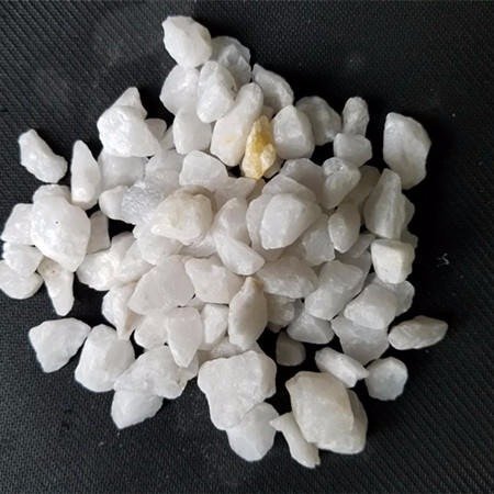 鐵含量0.0001耐火度高精致鑄造石英砂榮順0.5-1mm源頭廠家生產(chǎn)
