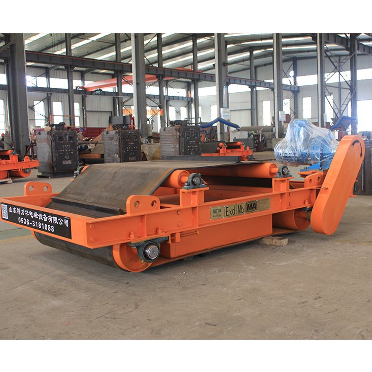 隔爆永磁除鐵器礦用干式除鐵設(shè)備科力華運行穩(wěn)定